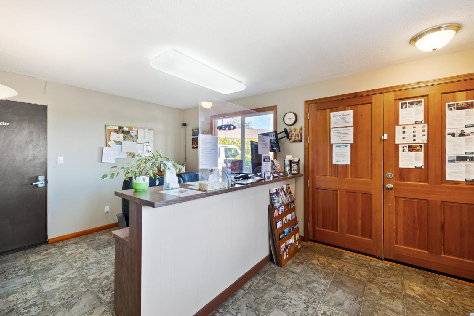 Big Rock Motel Campbell River Exteriér fotografie