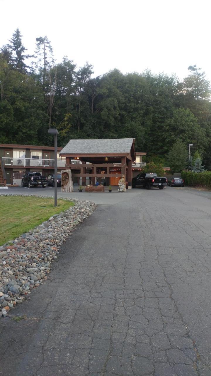 Big Rock Motel Campbell River Exteriér fotografie