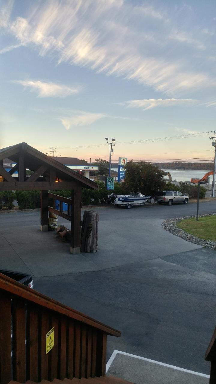 Big Rock Motel Campbell River Exteriér fotografie